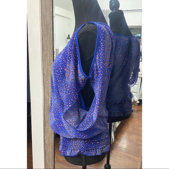 Panhandle Slim | Vintage Cold Shoulder Cutout Animal Print Blouse - Picture 3 of 12